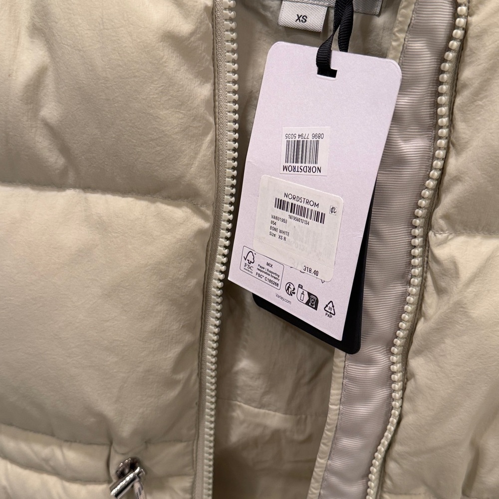 Varley Irving Water Resistant Hooded Vest - Picture 4 of 16